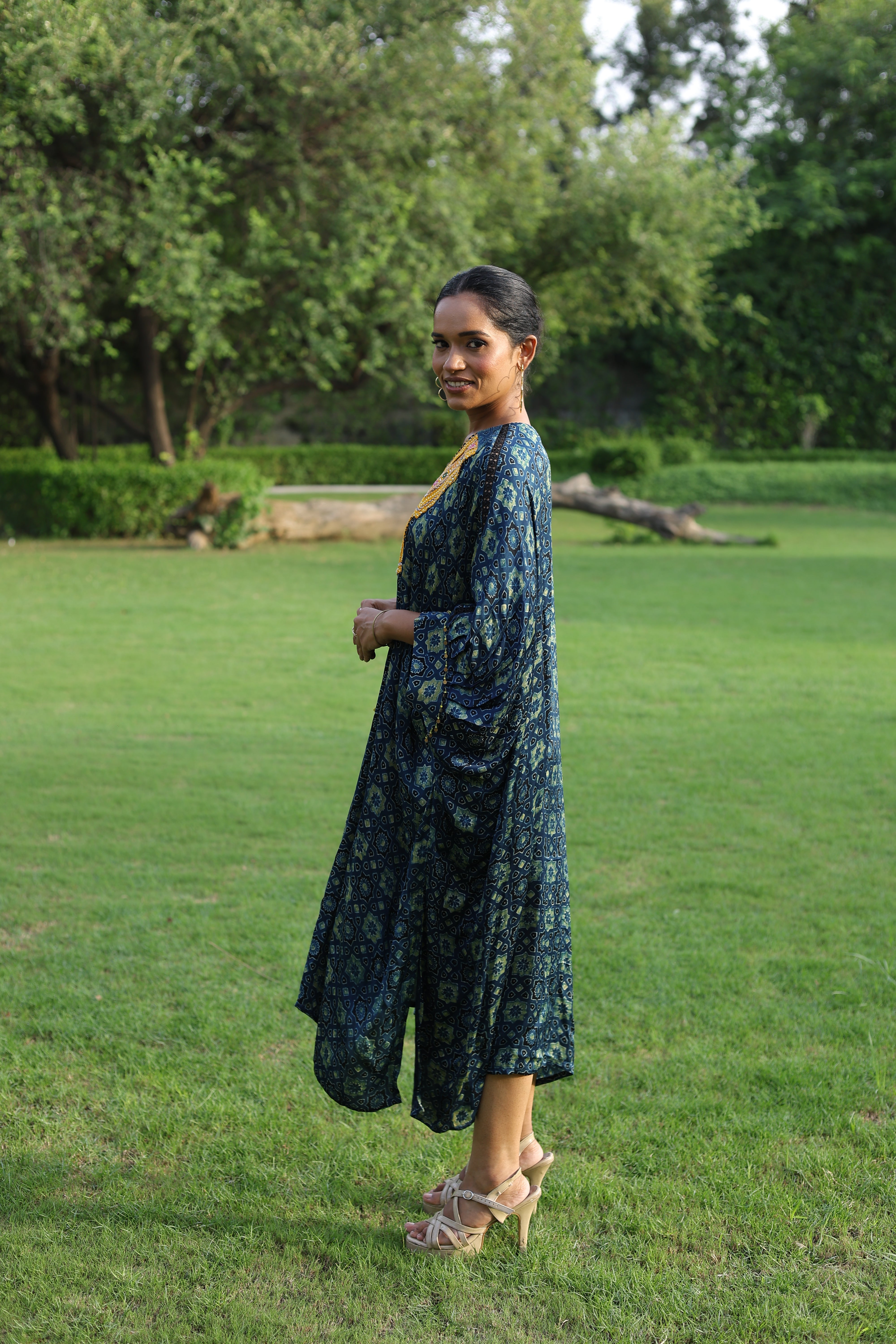 Aarunya Surya Ajrak Kaftan3
