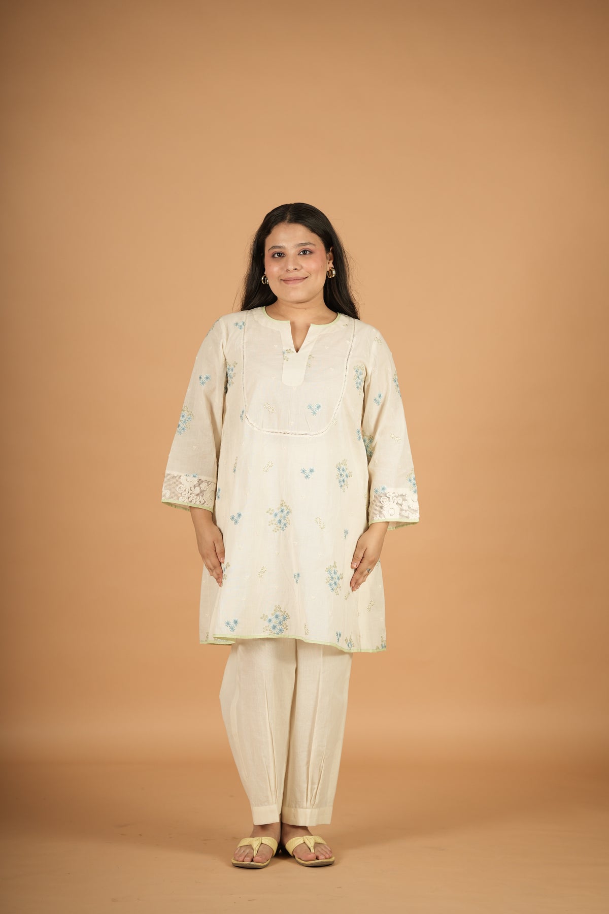 Chandni4