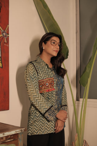 Chitra_Dohravaari_Ajrak_Shirt