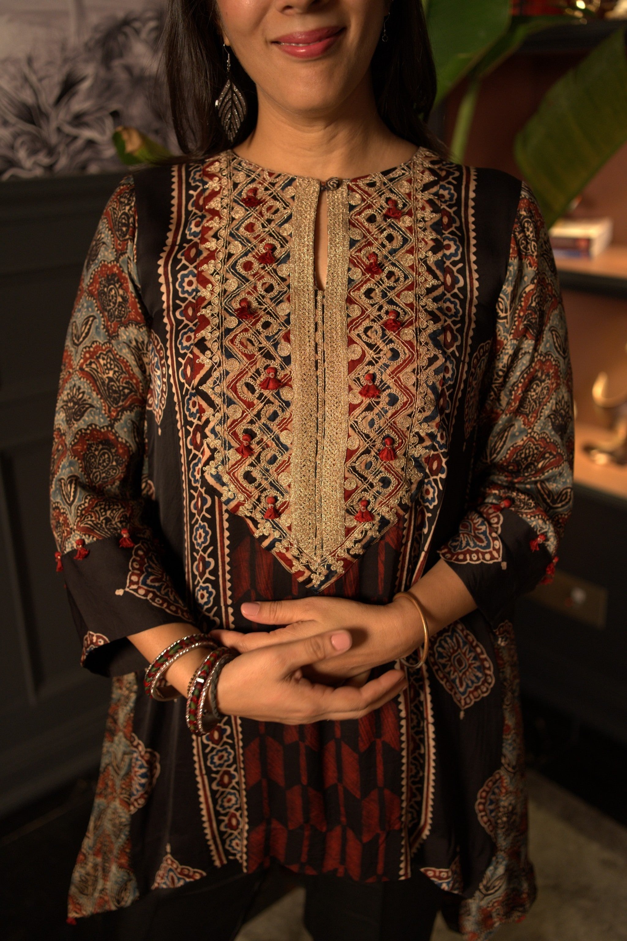 Chitra Nakshatra Ajrak Noir Set2