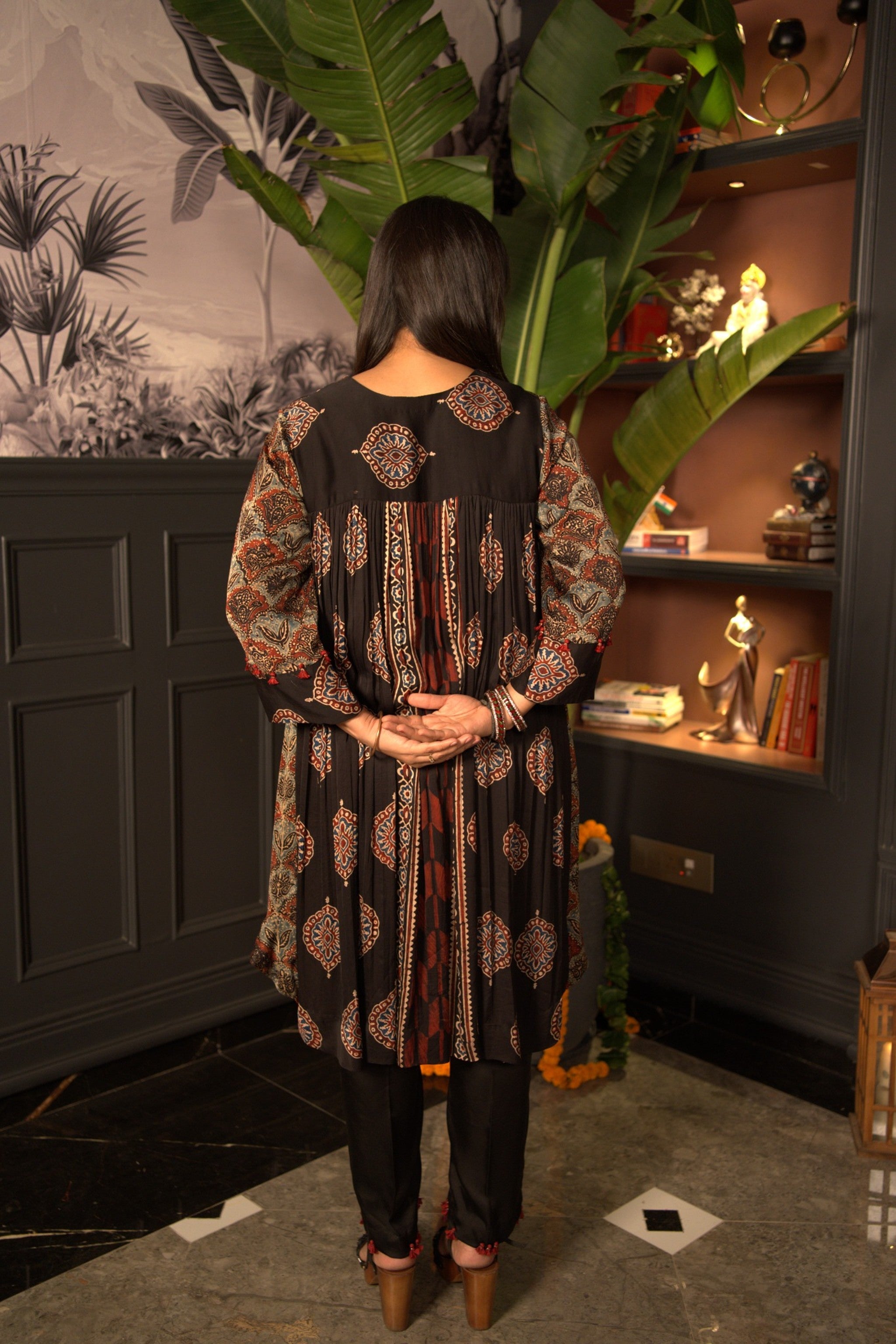 Chitra Nakshatra Ajrak Noir Set3
