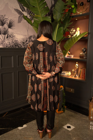Chitra Nakshatra Ajrak Noir Set3