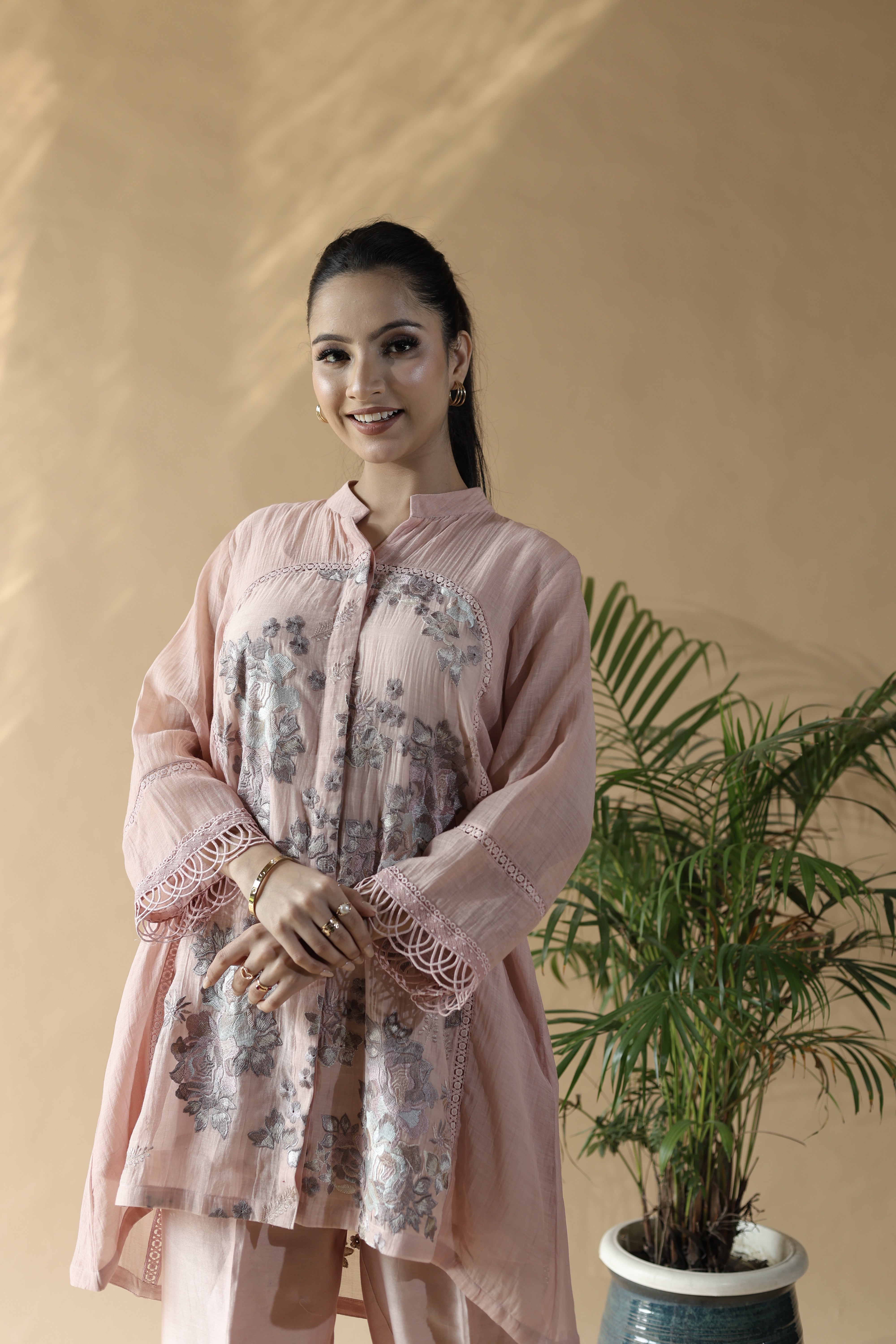 Gulmohar Gulabi Zehra Kurta Set1