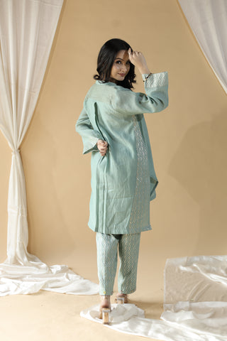 Gulmohar Meher Angan Kurta Set1