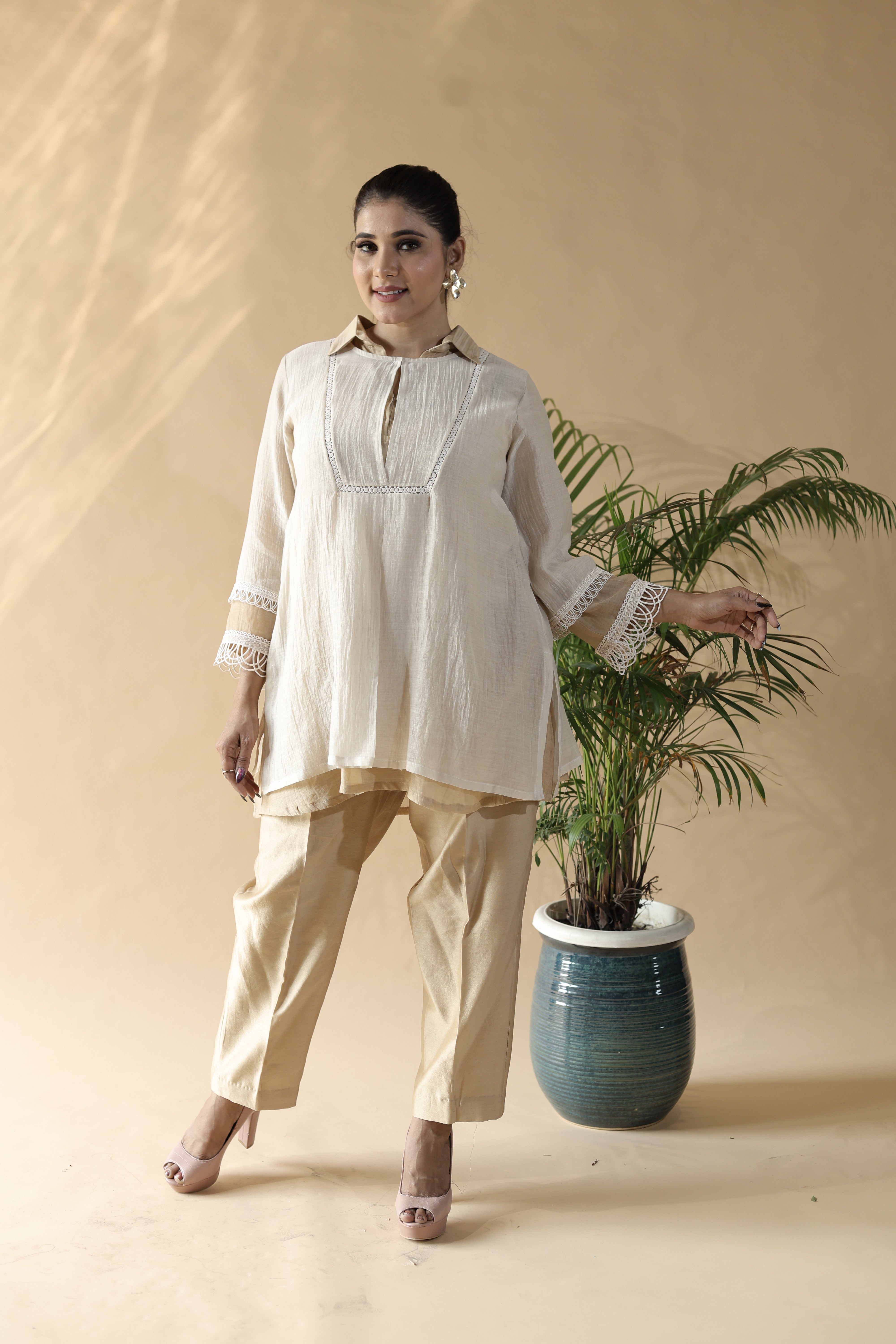 Gulmohar Resham Angan Kurta Set2