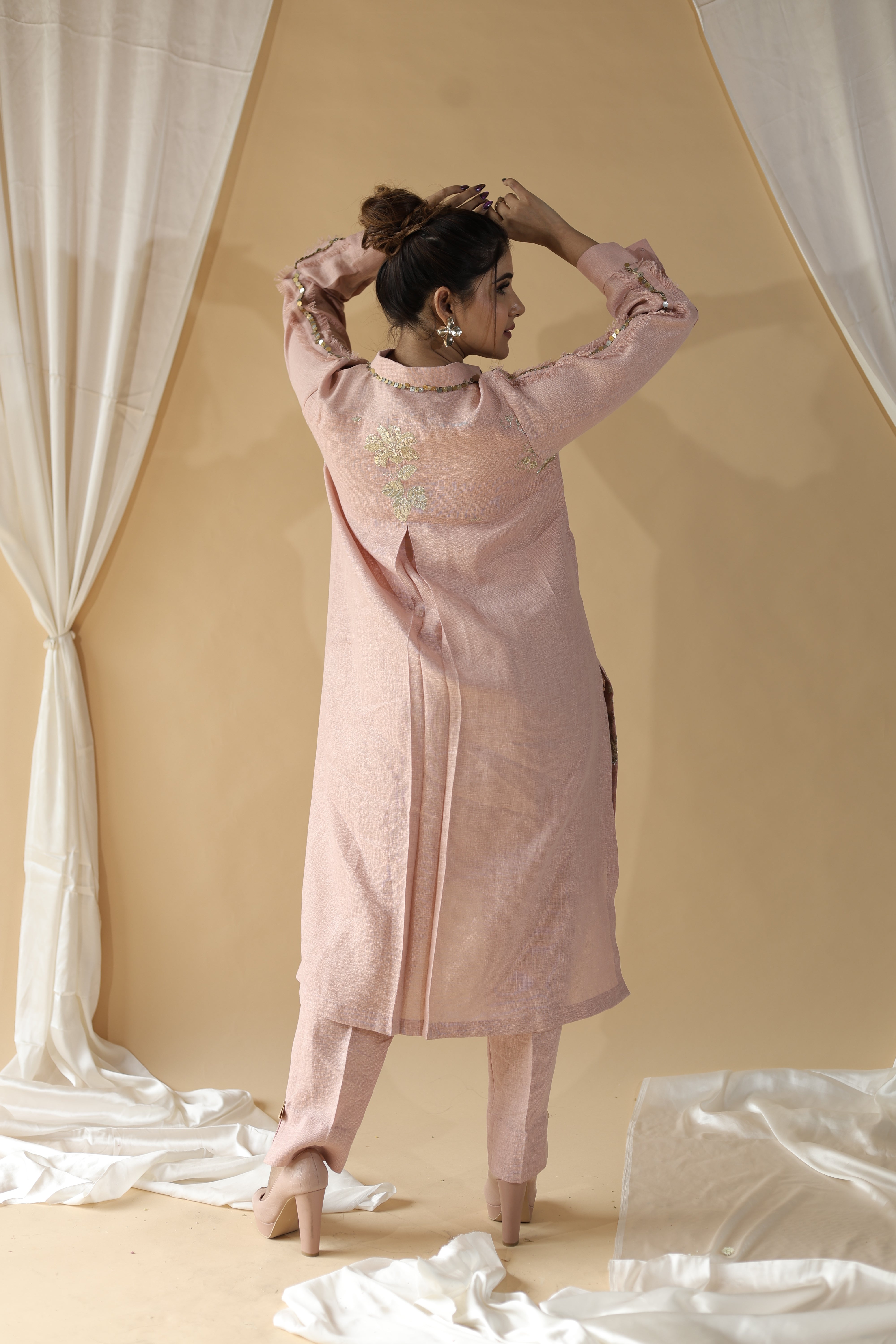Gulmohar Rosette Pintuck Kurta Set3