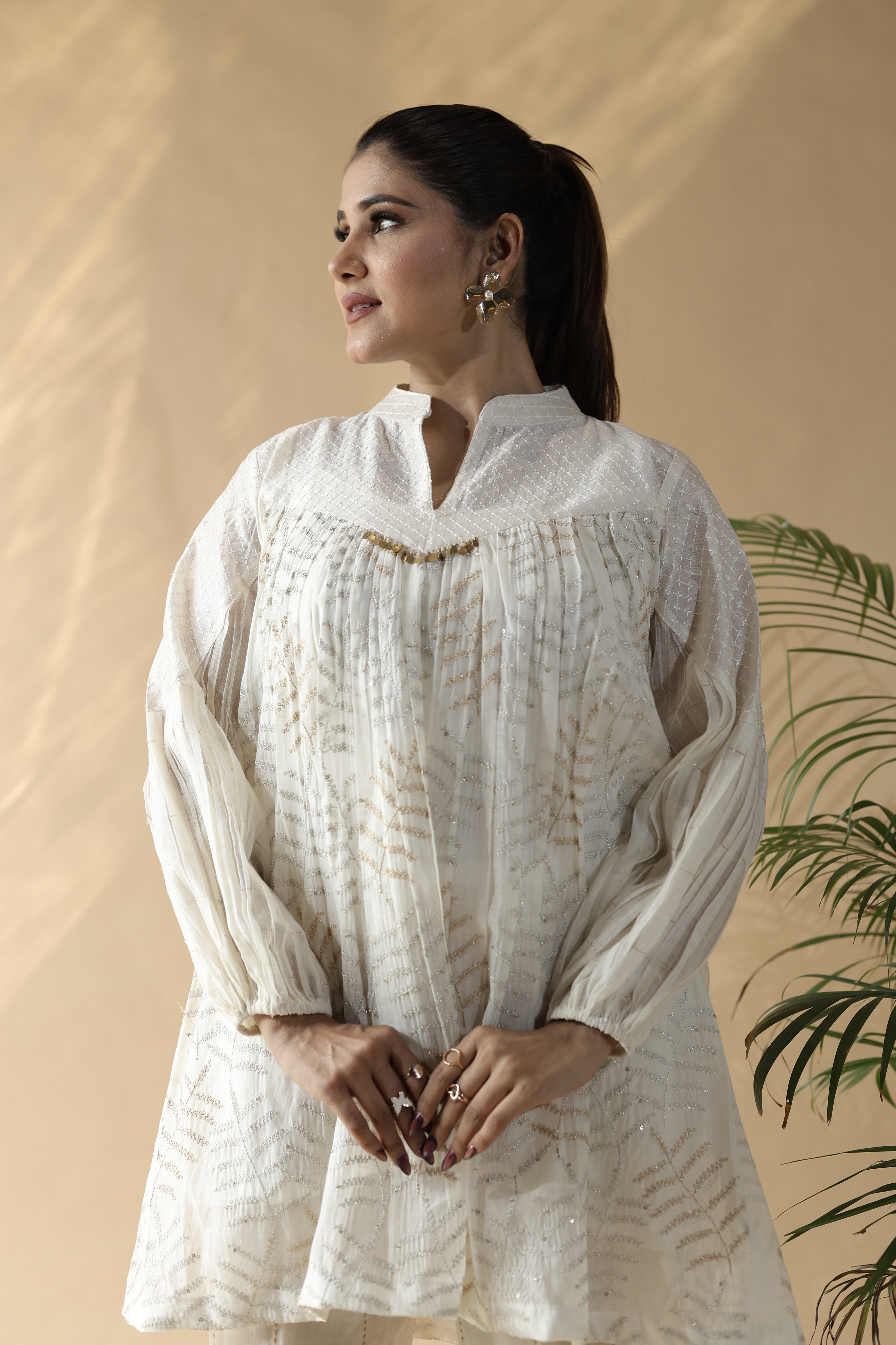 Gulmohar Sunehri Whisper Kurta Set1