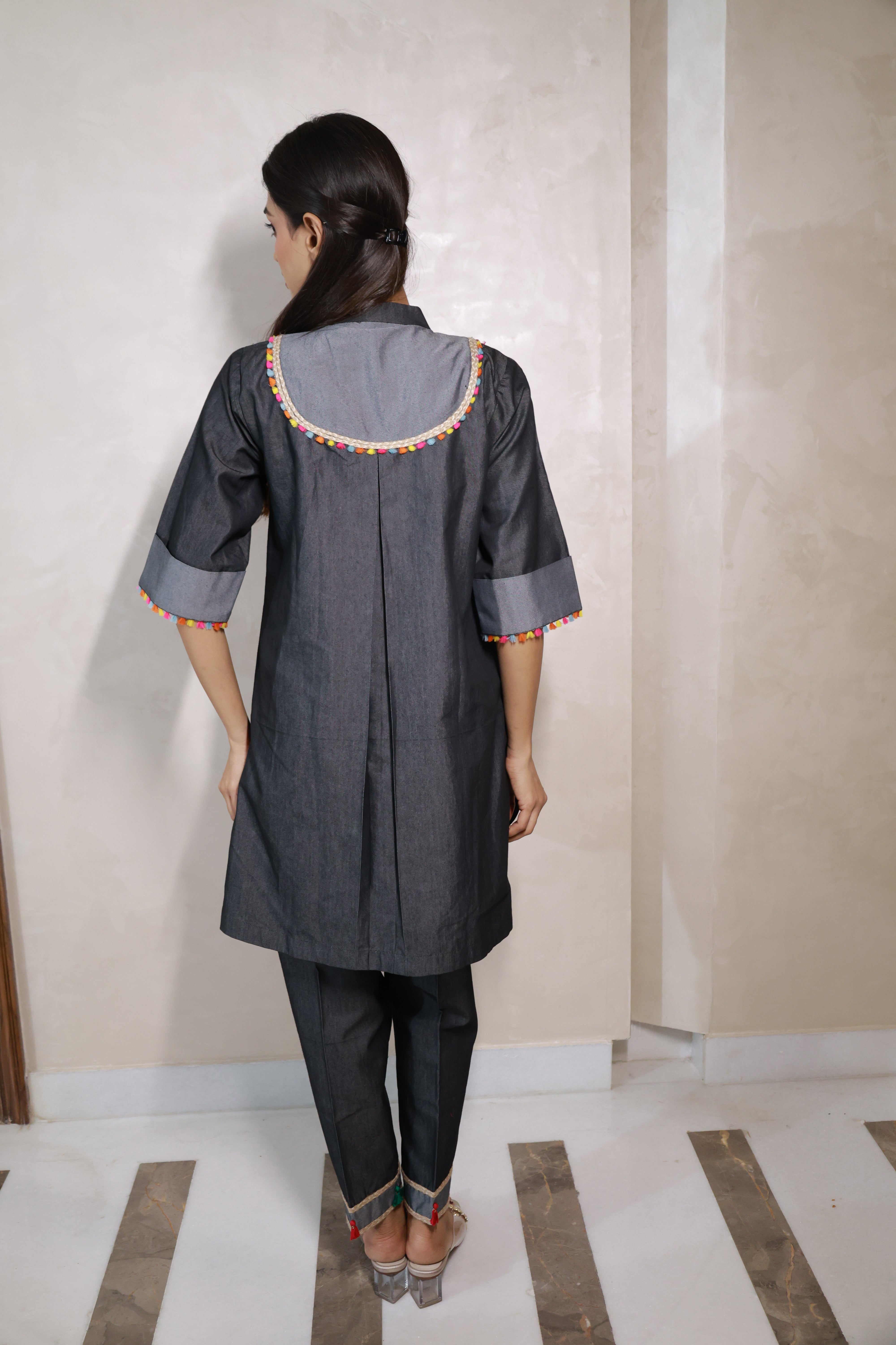 Heritage Kurta Set in Black3