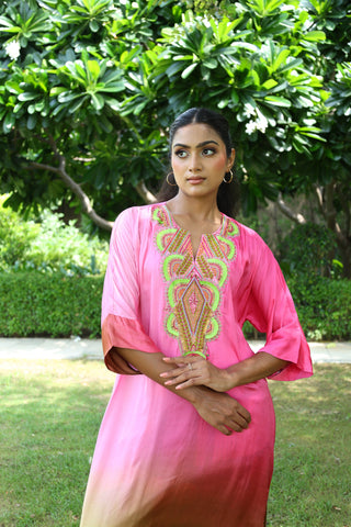 Indira Kurta Set in Pink and Green2