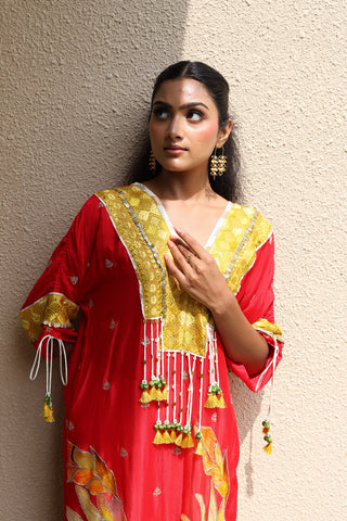 Ira Kurta Set
2