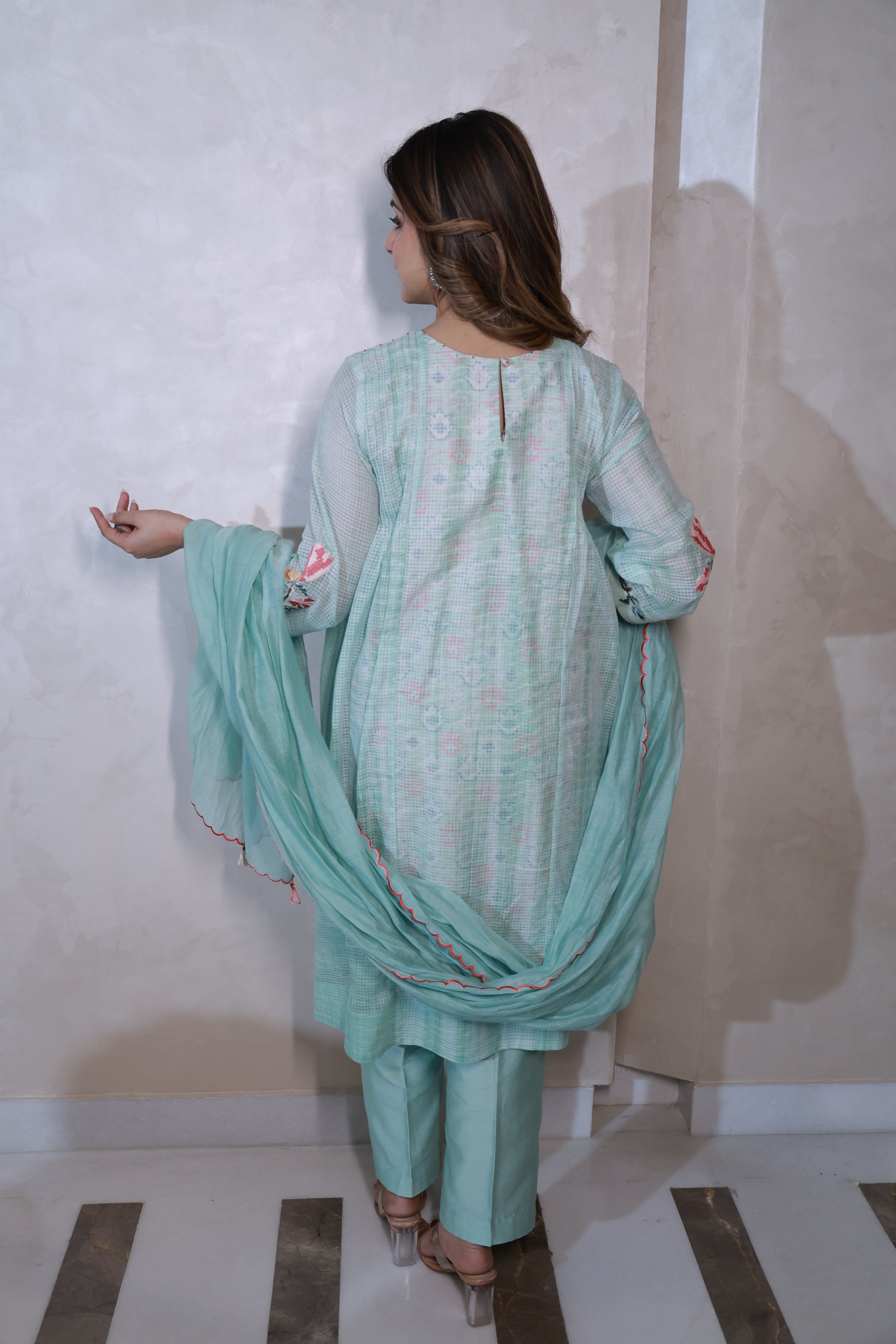 Kritika Kurta Set in Green3