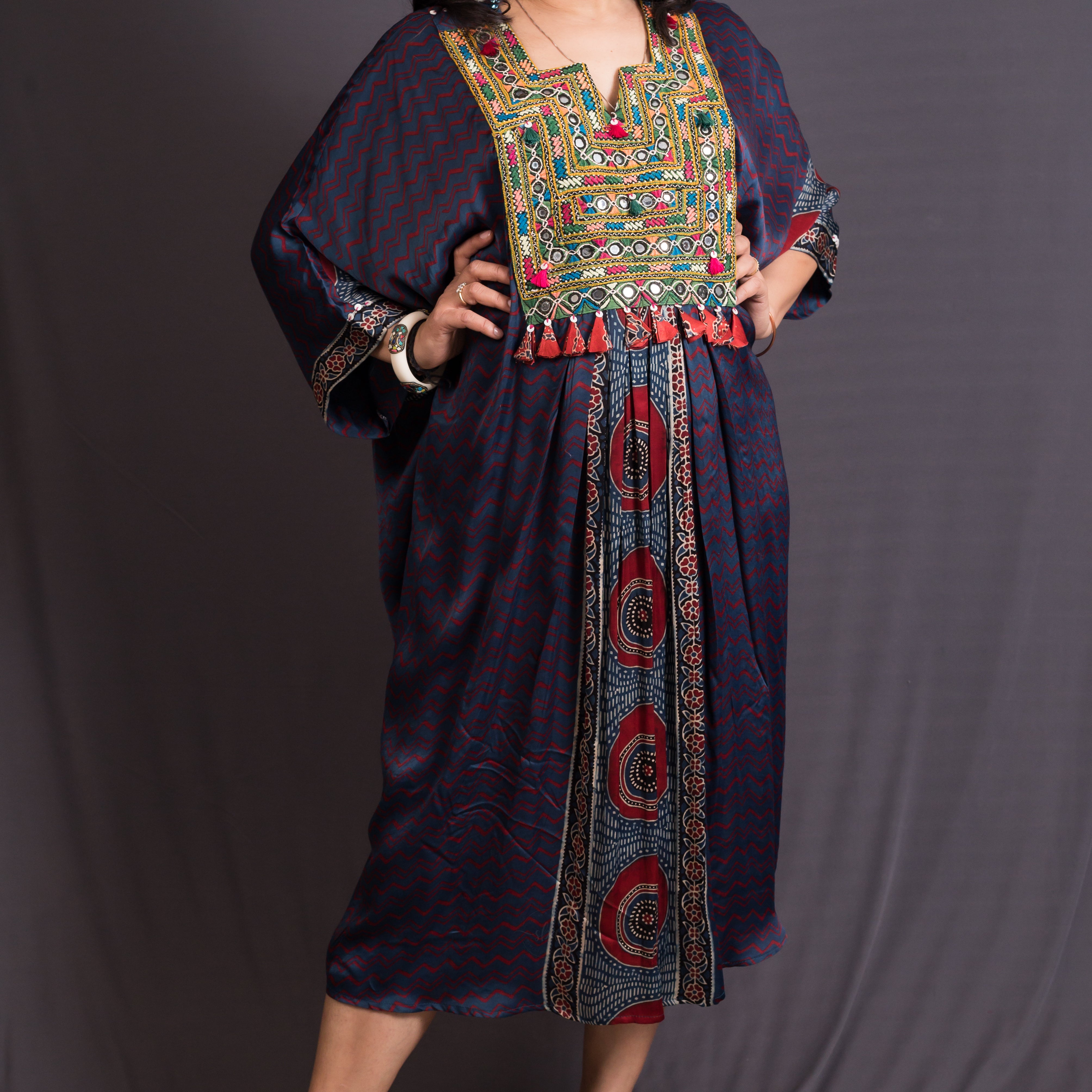 Mehr Afreen Embroidered Kaftan1