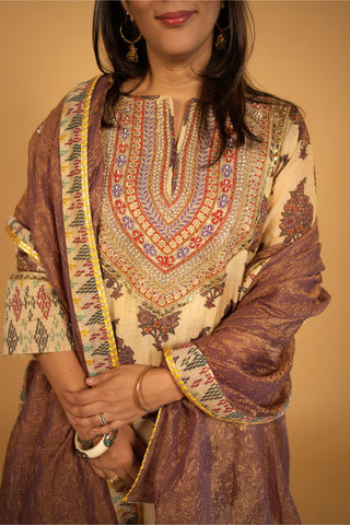 Vamika Kurta Set in Brown