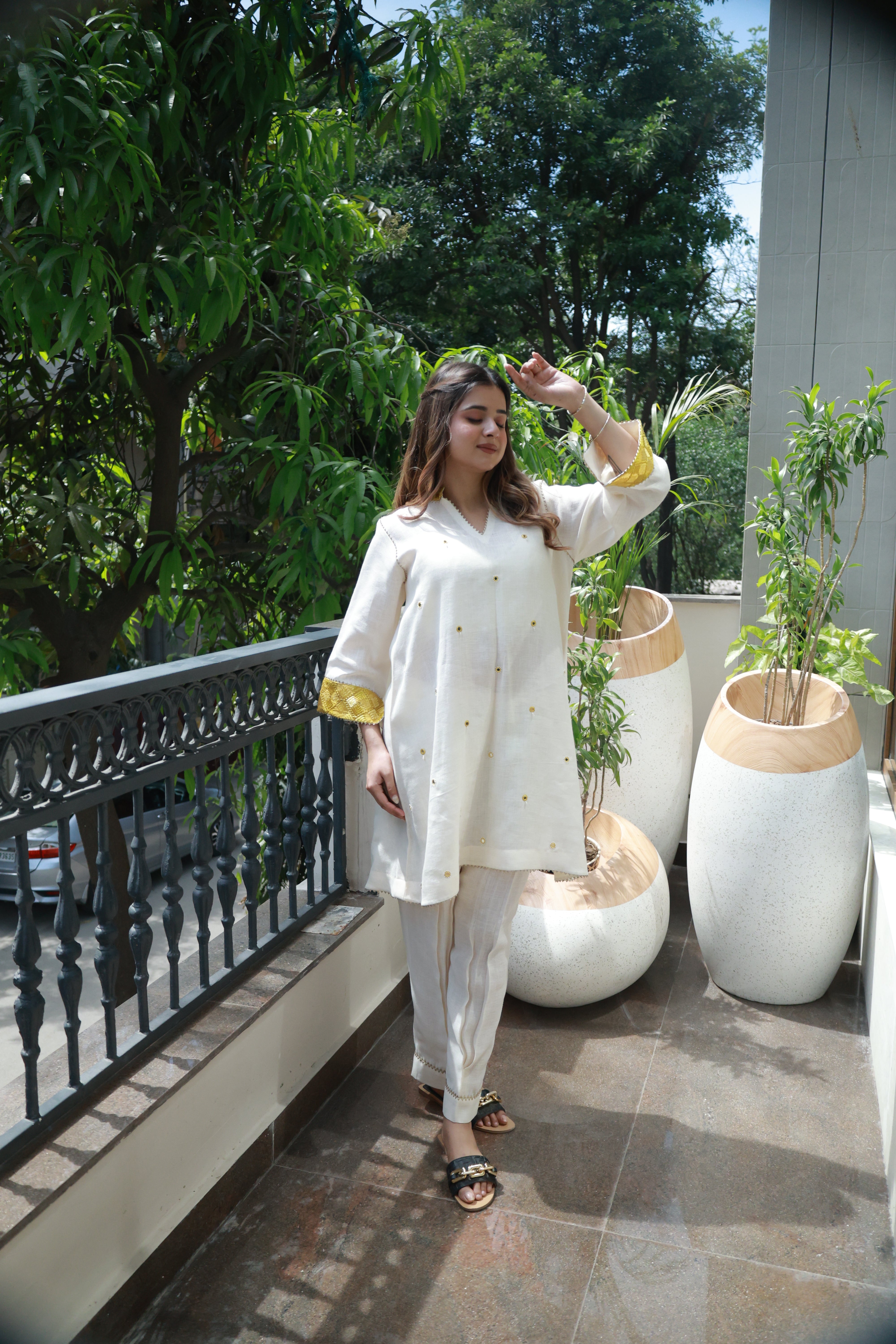 Phulkari Kurta Set
1