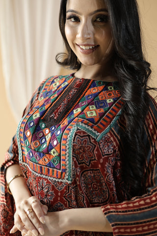 Rakta Tara Nakshatra Ajrak Cape Set1