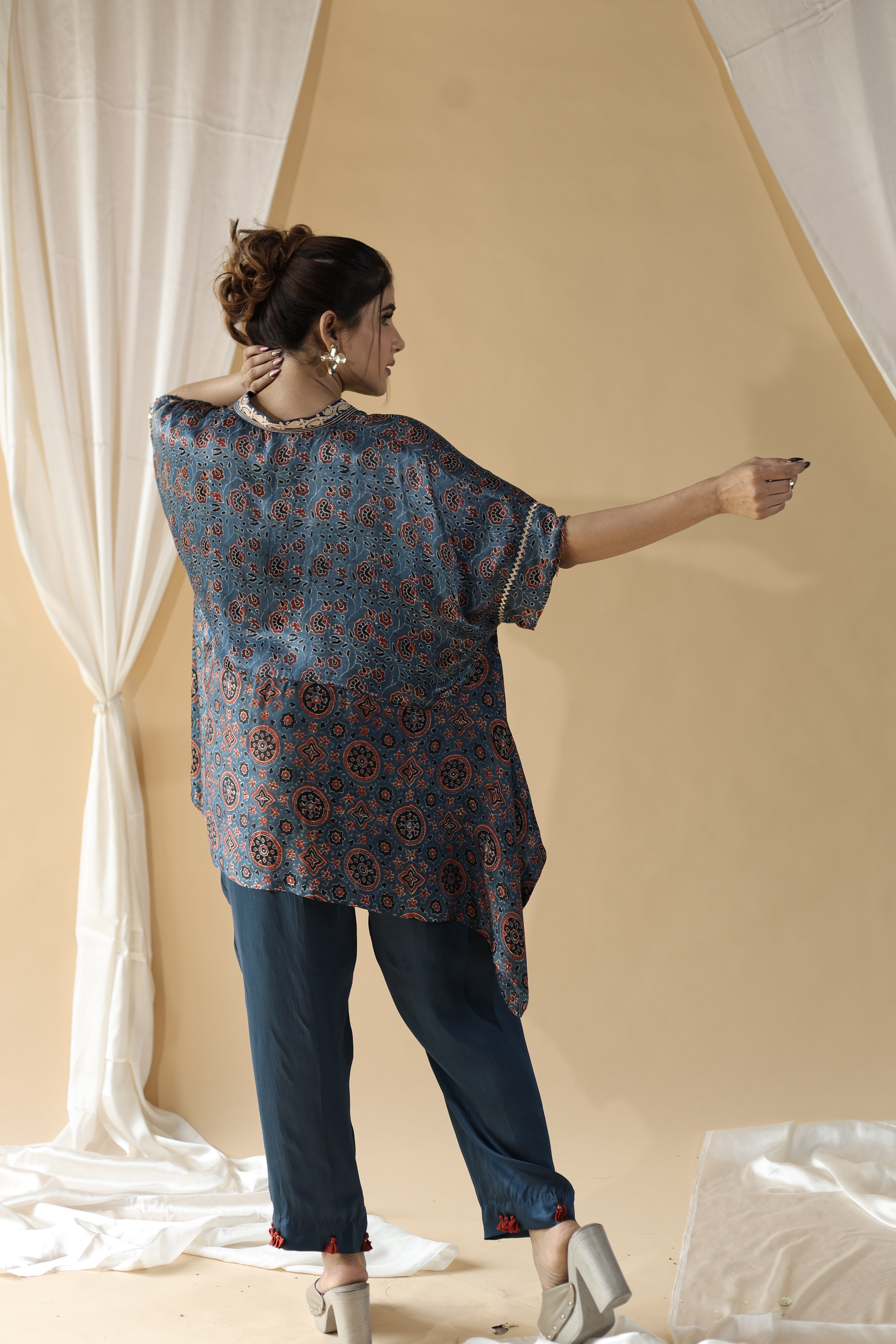 Sthira Nakshatra Ajrak Drape Set4