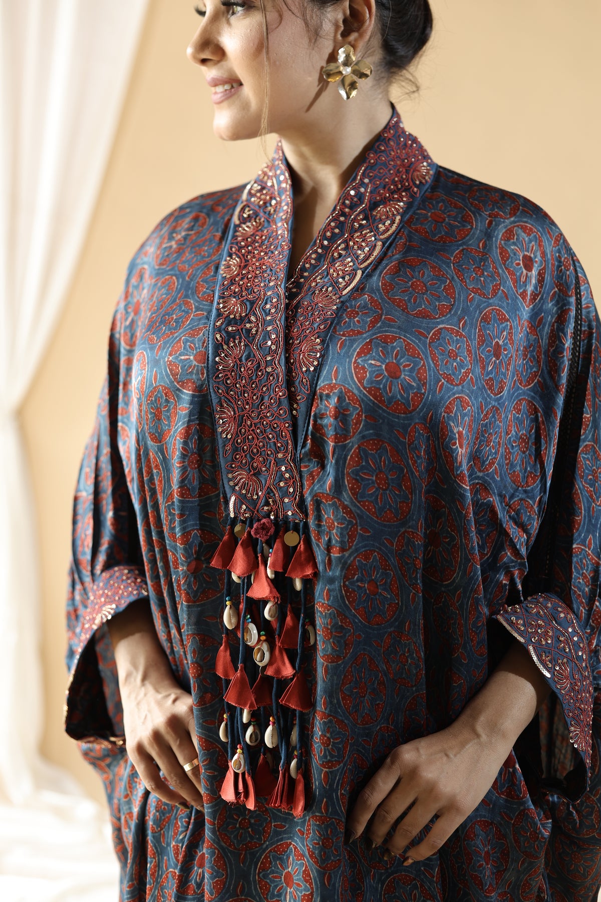 Vayunila Nakshatra Ajrak Kaftan Set1