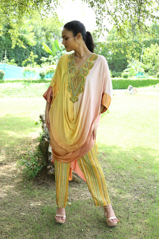 Veena Cape Set3