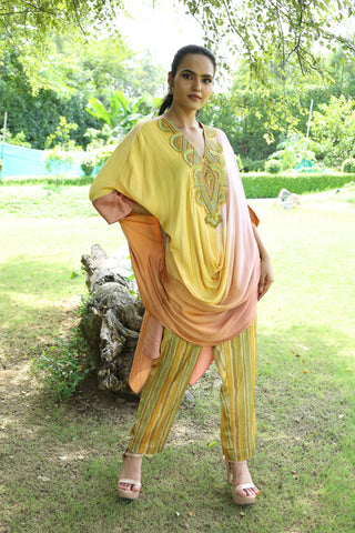 Veena Cape Set4
