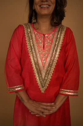 Zara Kurta Set in Red
1